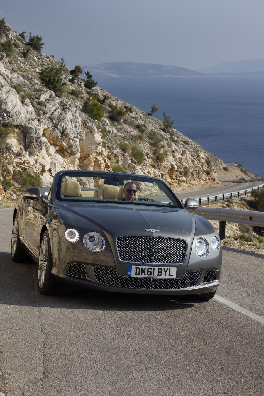  Bentley Continental GTC 2011 года  (фото 33 из 167)